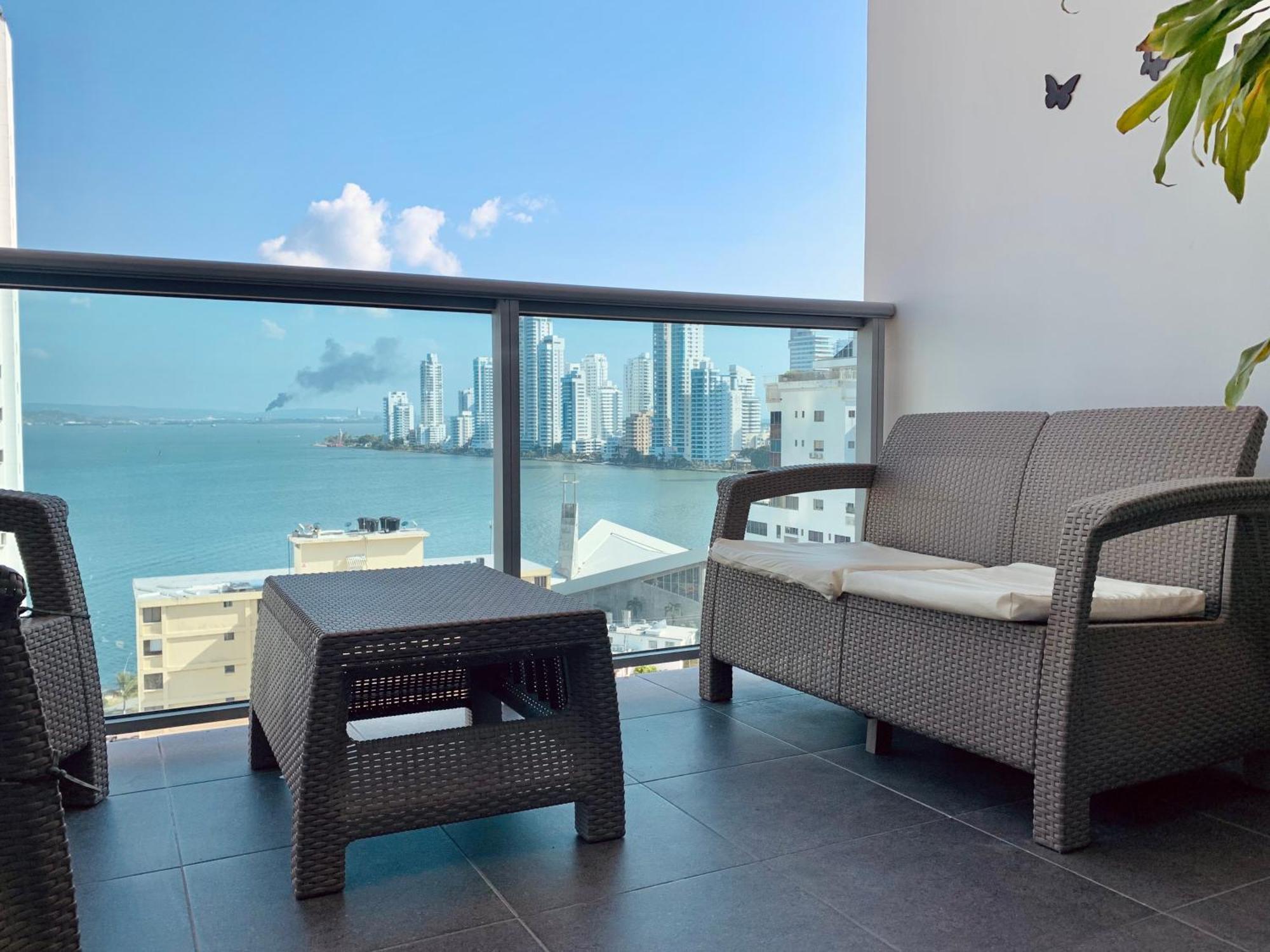 Апартаменты Oceanview Escape Pool, Jacuzzi & Gym In Bocagrande Картахена Экстерьер фото